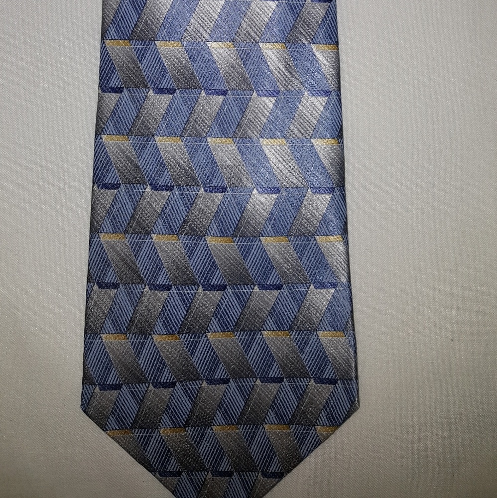 Geoffrey Beene tie